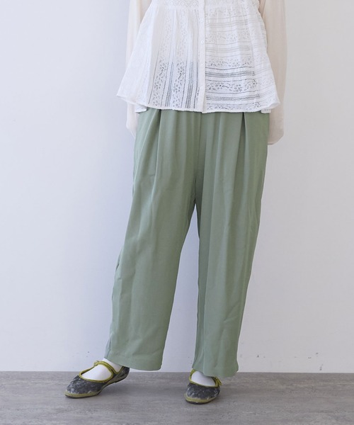 yuni(ユニ )の「レーヨンウール gum tack パンツ(その他パンツ・レディース・ネイビー/カーキ・FREE)」の2枚目の写真