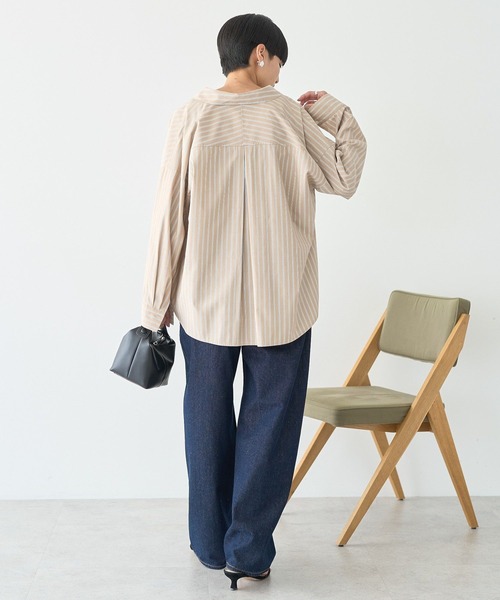 AMERICAN HOLIC(アメリカンホリック)の「抜け衿スキッパーシャツ(シャツ/ブラウス・レディース・ベージュ系その他2/ブルー系その他7/グレイッシュベージュ/オフホワイト・L/M)」の6枚目の写真