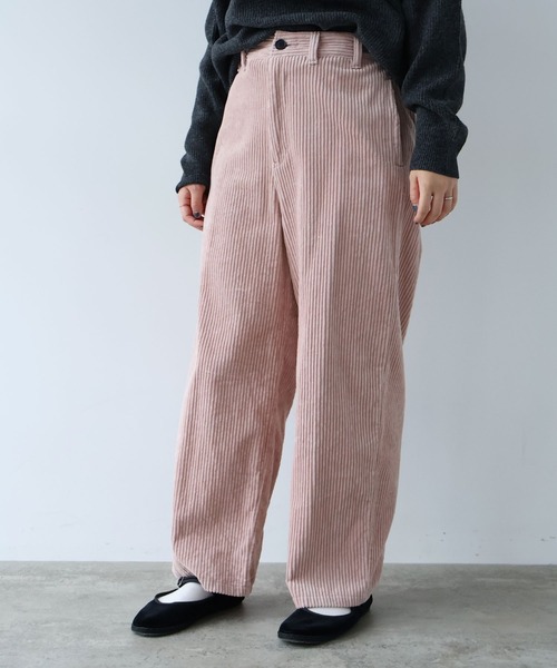 yuni（ユニ　）の「コットンコーデュロイ　バックゴムワイドパンツ（その他パンツ・レディース・ホワイト/ピンク/ブラック・M/S）」の3枚目の写真