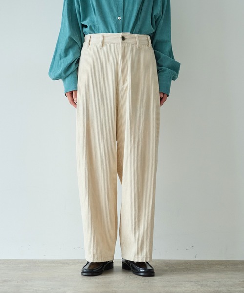 yuni（ユニ　）の「コットンコーデュロイ　バックゴムワイドパンツ（その他パンツ・レディース・ホワイト/ピンク/ブラック・M/S）」の11枚目の写真