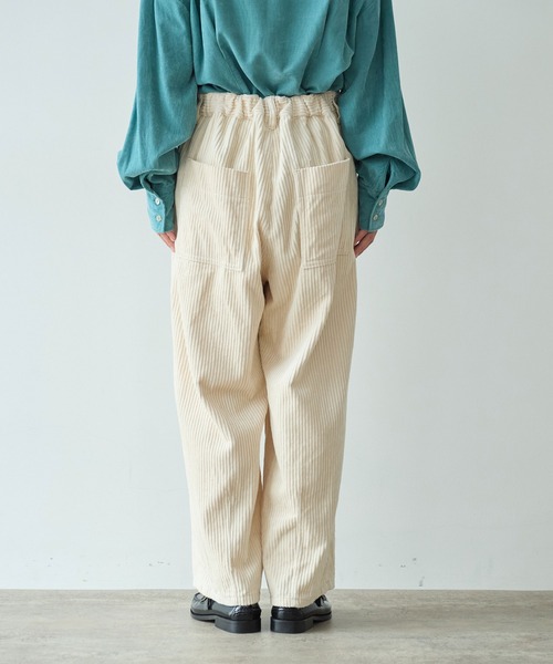 yuni（ユニ　）の「コットンコーデュロイ　バックゴムワイドパンツ（その他パンツ・レディース・ホワイト/ピンク/ブラック・M/S）」の13枚目の写真