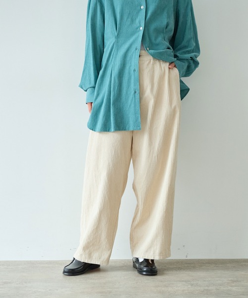 yuni（ユニ　）の「コットンコーデュロイ　バックゴムワイドパンツ（その他パンツ・レディース・ホワイト/ピンク/ブラック・M/S）」の9枚目の写真