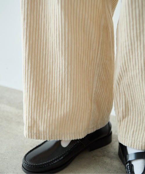 yuni（ユニ　）の「コットンコーデュロイ　バックゴムワイドパンツ（その他パンツ・レディース・ホワイト/ピンク/ブラック・M/S）」の17枚目の写真