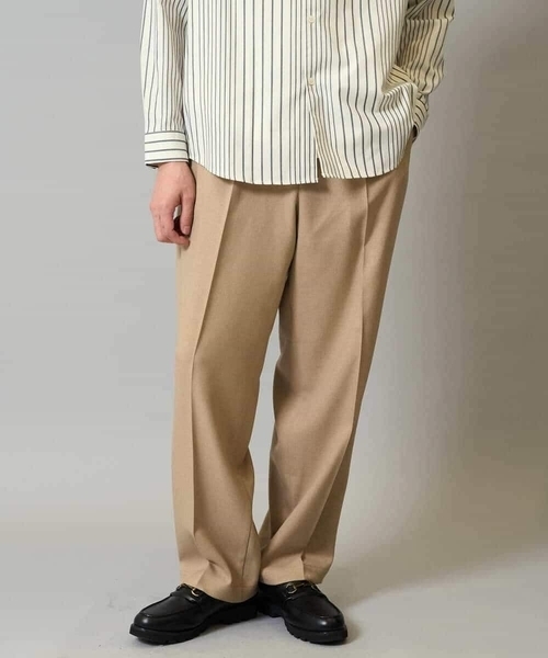 a.v.v（アーヴェヴェ）の「ワンタックワイドイージースラックス　LANATEC【ストレッチ/洗濯機で洗える/イージーケア/毛玉になりにくい】（その他パンツ・メンズ・ブラック/ベージュ/チャコールグレー・46/48）」の3枚目の写真