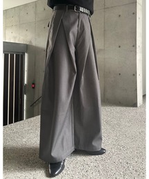 フロントタックカーブシルエットパンツ