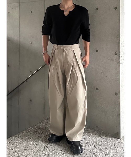 Otte（オッテ）の「フロントタックカーブシルエットパンツ（その他パンツ・メンズ・ブラック/アイボリー/ダークグレー・SMALL/MEDIUM/LARGE/X-LARGE）」の8枚目の写真