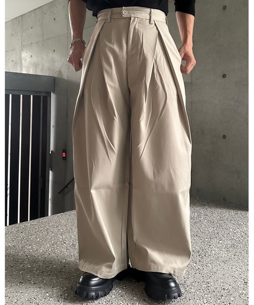 Otte（オッテ）の「フロントタックカーブシルエットパンツ（その他パンツ・メンズ・ブラック/アイボリー/ダークグレー・SMALL/MEDIUM/LARGE/X-LARGE）」の22枚目の写真