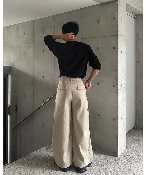 Otte（オッテ）の「フロントタックカーブシルエットパンツ（その他パンツ・メンズ・ブラック/アイボリー/ダークグレー・SMALL/MEDIUM/LARGE/X-LARGE）」の20枚目の写真