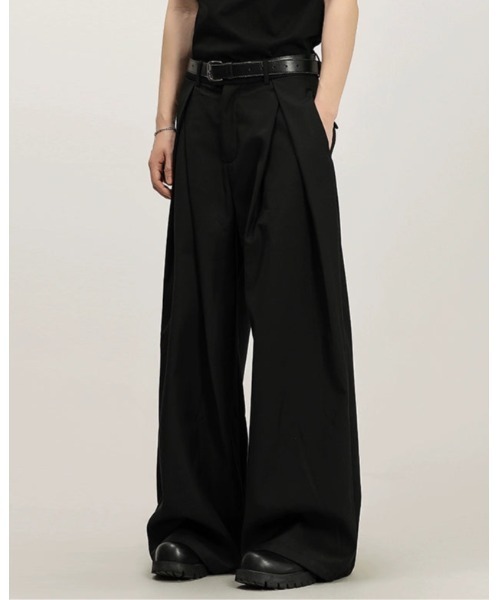 Otte（オッテ）の「フロントタックカーブシルエットパンツ（その他パンツ・メンズ・ブラック/アイボリー/ダークグレー・SMALL/MEDIUM/LARGE/X-LARGE）」の6枚目の写真