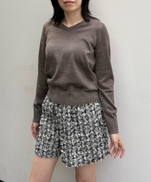 LOVELESS（ラブレス）の「ラメハイゲージVネック（ニット/セーター・レディース・ブラック/オフホワイト/ブラウン系その他4/グリーン系その他/ライトピンク/ベージュ系その他・34/36）」の8枚目の写真