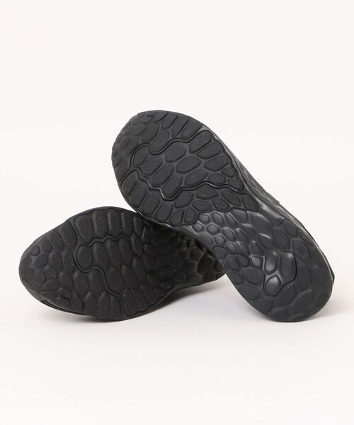 NEW BALANCE(ニューバランス)の「new balance ニューバランス FRESH FOAM ARISHI V4【超軽量/2E】メンズスニーカー(フレッシュフォームアリシV4) MARISTX4 ブラック(スニーカー・メンズ・ブラック×ブラック・28.0cm/29.0cm/25.5cm/26.5cm/27.5cm/28.5cm/26.0cm/27.0cm)」の3枚目の写真