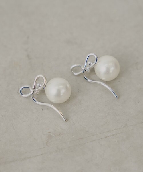 ニュアンスリボンパールピアス（ピアス（両耳用））｜Chico