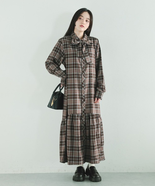 RAGEBLUE（レイジブルー）の「チェックティアードシャツワンピース（ワンピース・レディース・ブラック系/ブラウン系・FREE）」の2枚目の写真