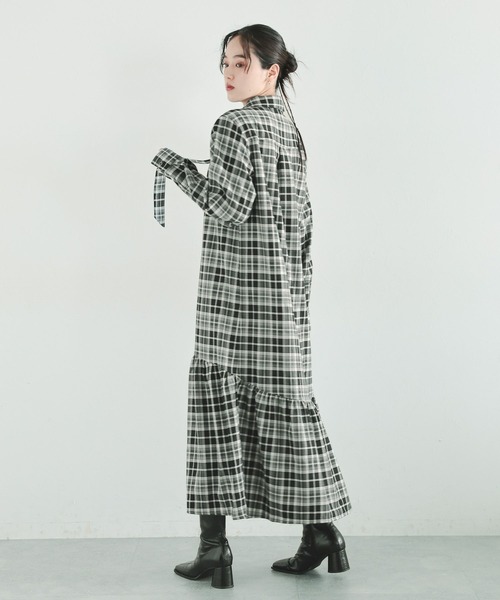 RAGEBLUE（レイジブルー）の「チェックティアードシャツワンピース（ワンピース・レディース・ブラック系/ブラウン系・FREE）」の4枚目の写真