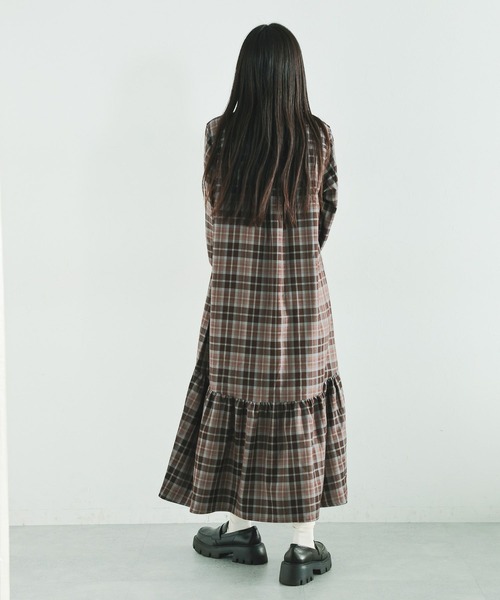 RAGEBLUE（レイジブルー）の「チェックティアードシャツワンピース（ワンピース・レディース・ブラック系/ブラウン系・FREE）」の9枚目の写真