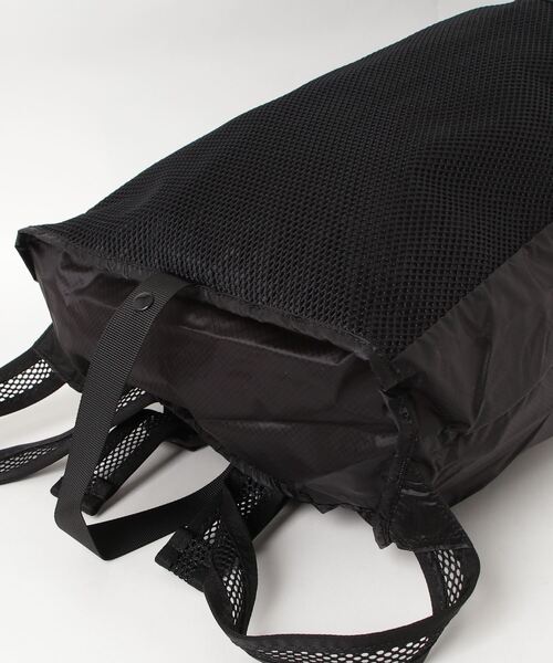 THE MILES(ザ マイルズ)の「BURLAP OUTFITTER バーラップアウトフィッター FOLDING DAY PACK(バックパック/リュック・メンズ・ブラック・FREE)」の3枚目の写真