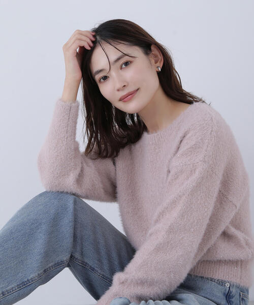 NATURAL BEAUTY BASIC(ナチュラルビューティーベーシック)の「◇スパンコールフェザーニット(ニット/セーター・レディース・ピンク/ベージュ/チャコールグレー・FREE)」の3枚目の写真