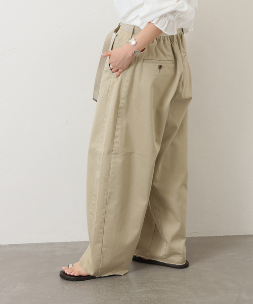 JOURNAL STANDARD LUXE（ジャーナルスタンダード　ラックス）の「《追加》チノ スウィッチパンツ（チノパンツ・レディース・ベージュ・SMALL/MEDIUM）」の6枚目の写真