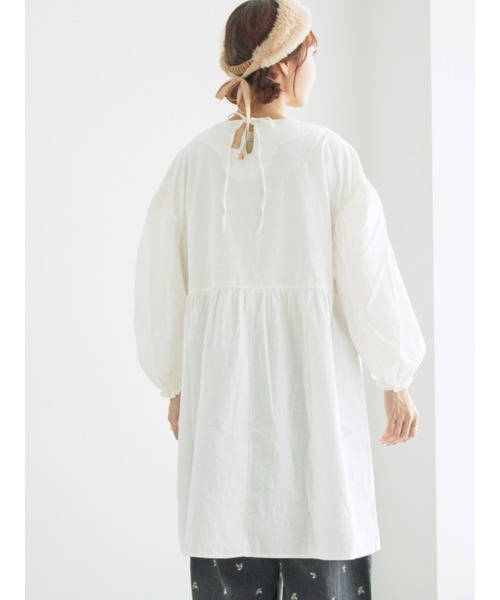 Samansa Mos2（サマンサ モスモス）の「【WEB限定】胸元レース貼りチュニック（シャツ/ブラウス・レディース・キナリ/ブラック・F）」の6枚目の写真