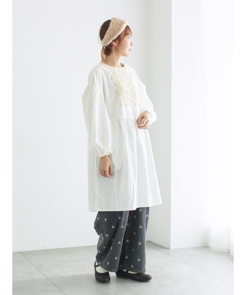 Samansa Mos2（サマンサ モスモス）の「【WEB限定】胸元レース貼りチュニック（シャツ/ブラウス・レディース・キナリ/ブラック・F）」の10枚目の写真