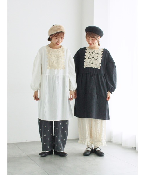 Samansa Mos2（サマンサ モスモス）の「【WEB限定】胸元レース貼りチュニック（シャツ/ブラウス・レディース・キナリ/ブラック・F）」の3枚目の写真