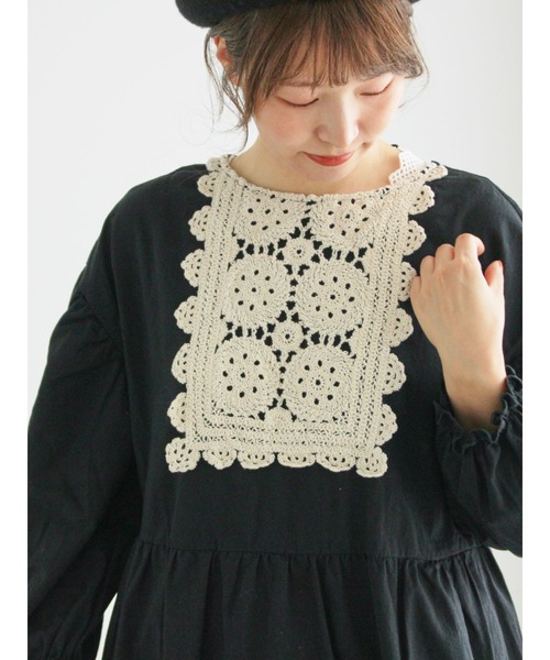 Samansa Mos2（サマンサ モスモス）の「【WEB限定】胸元レース貼りチュニック（シャツ/ブラウス・レディース・キナリ/ブラック・F）」の17枚目の写真