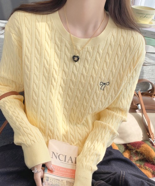 frunco(フランコ)の「【ZOZOTOWN限定】リボン刺繍入りクルーネックニット(ニット/セーター・レディース・ネイビー/イエロー/グレー/ホワイト/ブラック・FREE)」の5枚目の写真