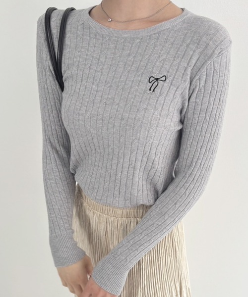 frunco(フランコ)の「【ZOZOTOWN限定】リボン刺繍入りクルーネックニット(ニット/セーター・レディース・ネイビー/イエロー/グレー/ホワイト/ブラック・FREE)」の15枚目の写真