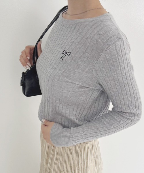 frunco(フランコ)の「【ZOZOTOWN限定】リボン刺繍入りクルーネックニット(ニット/セーター・レディース・ネイビー/イエロー/グレー/ホワイト/ブラック・FREE)」の17枚目の写真