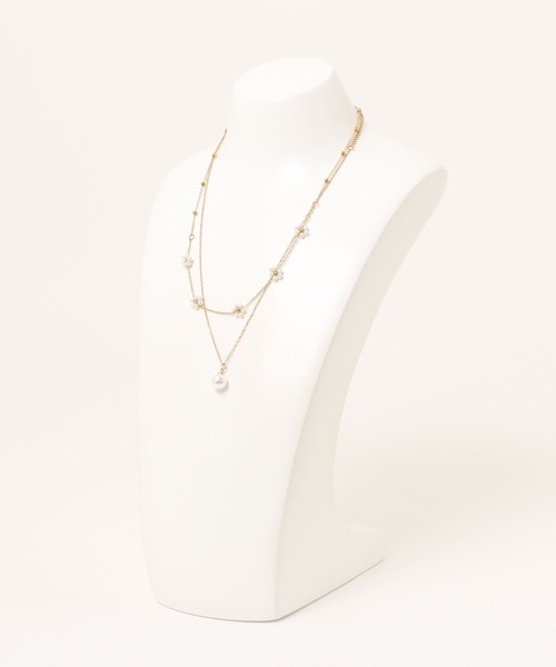 apres jour clair(アプレジュールクレア)の「【apres jour clair】フラワーパールネックレス(ネックレス・レディース・ゴールド・FREE)」の4枚目の写真