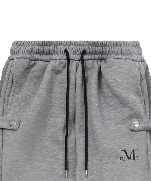 MUCENT（ムセント）の「A'GEM/9 × .kom 『MUCENT/ムーセント』 WEIR SIDE BUTTON SWEAT PANTS/ウィアーサイドボタンスウェットパンツ（スウェットパンツ・レディース・グレー/ブラック・FREE）」の10枚目の写真