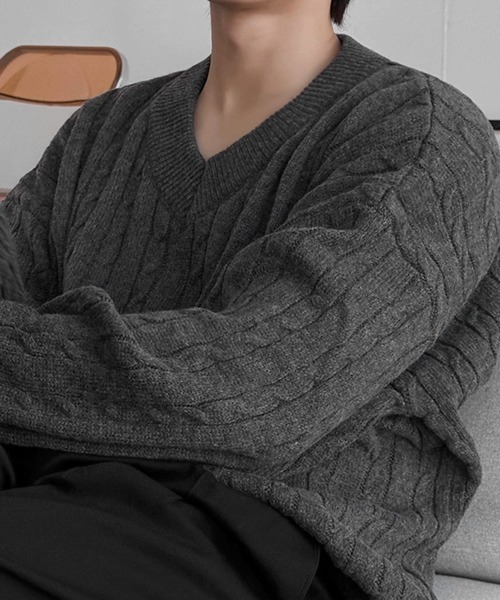 NOWLE（ノウル）の「【NOWLE】ケーブル編み Vネック プルオーバー ニット（ニット/セーター・メンズ・グレー/ダークブルー/ブラック・MEDIUM/LARGE/X-LARGE）」の21枚目の写真