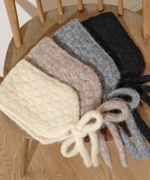 flower(フラワー)の「ニットイヤーマフラー(イヤーマフ・レディース・ブラウン/アイボリー/ブラック/グレー・FREE)」の5枚目の写真