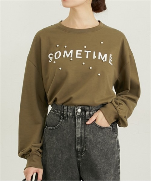 nissen(ニッセン)の「パール風ビジュー付スウェットトップス(薄手)(Tシャツ/カットソー・レディース・ブラウン/ピンク/ブラック/杢グレー・M/L)」の1枚目の写真