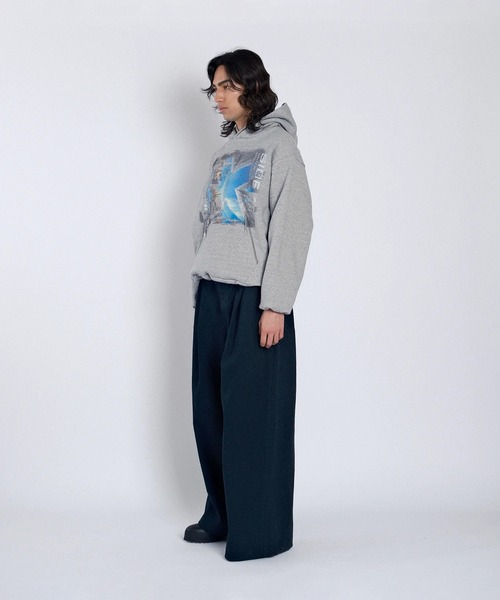 TANAKA(タナカ)の「THE SWEAT HOODIE(パーカー・メンズ・グレー/ブラック・M/L)」の4枚目の写真