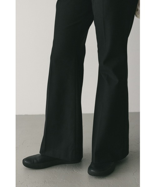 STYLEMIXER(スタイルミキサー)の「センタープレスフレアパンツ(その他パンツ・レディース・ブラック/グレー/ブラウン・SMALL/MEDIUM)」の9枚目の写真