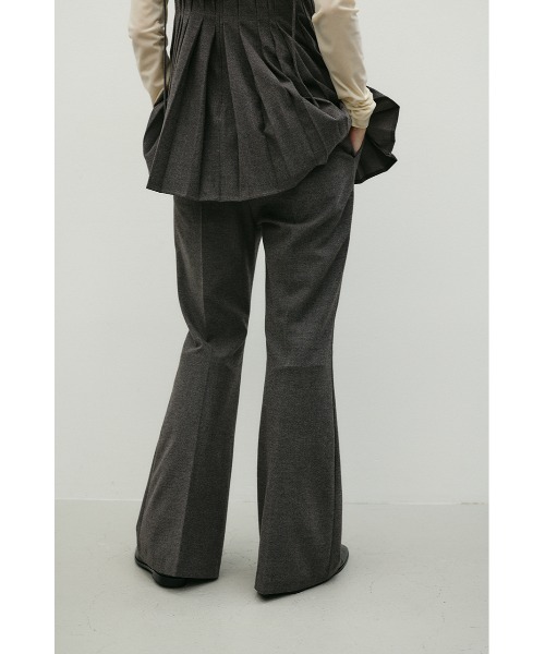STYLEMIXER(スタイルミキサー)の「センタープレスフレアパンツ(その他パンツ・レディース・ブラック/グレー/ブラウン・SMALL/MEDIUM)」の15枚目の写真