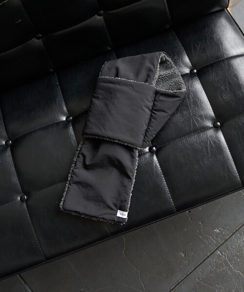 coen（コーエン）の「リバーシブルボアマフラー（マフラー・メンズ・オリーブ/ブラック/ナチュラル・FREE）」の4枚目の写真