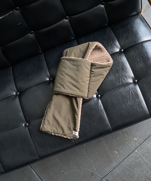 coen（コーエン）の「リバーシブルボアマフラー（マフラー・メンズ・オリーブ/ブラック/ナチュラル・FREE）」の8枚目の写真