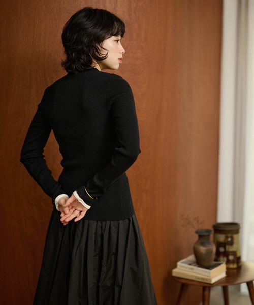 LAULEN（ローレン）の「many button rib knit cardigan /メニーボタンリブニットカーディガン（カーディガン/ボレロ・レディース・ネイビー/ブラック・FREE）」の5枚目の写真