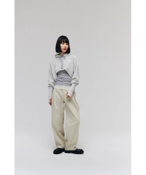 FELICITY(フェリシティ)の「Two Face Tuck Pants(その他パンツ・レディース・アイボリー/ブラウン/ネイビー・1/2)」の7枚目の写真