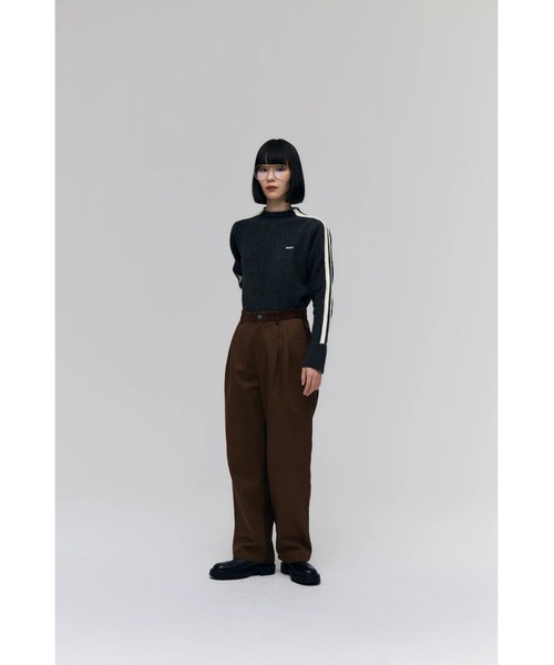 FELICITY(フェリシティ)の「Two Face Tuck Pants(その他パンツ・レディース・アイボリー/ブラウン/ネイビー・1/2)」の19枚目の写真