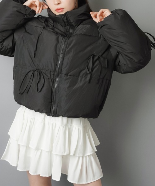 SPINNS（スピンズ）の「リボンで甘さ盛り！ふんわりガーリー中綿ジャケット（ダウンジャケット/コート・レディース・ブラック/アイボリー/グレー・ONESIZE）」の16枚目の写真