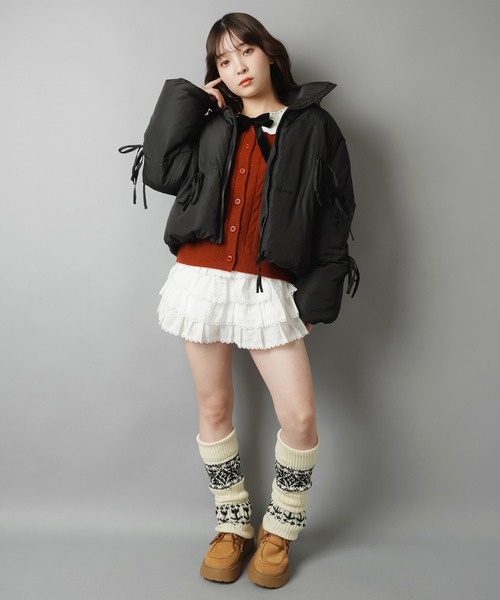 SPINNS（スピンズ）の「リボンで甘さ盛り！ふんわりガーリー中綿ジャケット（ダウンジャケット/コート・レディース・ブラック/アイボリー/グレー・ONESIZE）」の14枚目の写真