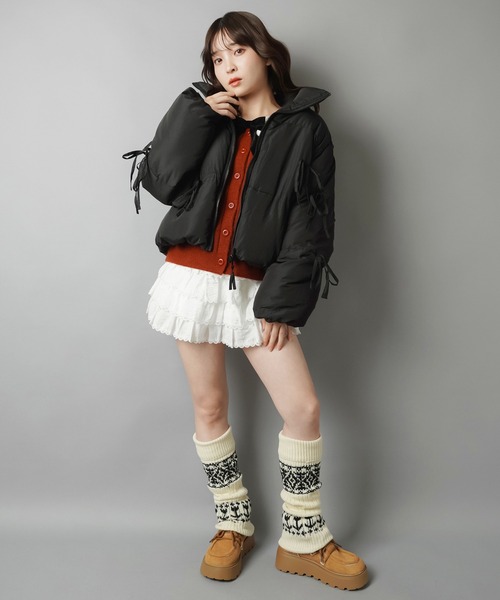 SPINNS（スピンズ）の「リボンで甘さ盛り！ふんわりガーリー中綿ジャケット（ダウンジャケット/コート・レディース・ブラック/アイボリー/グレー・ONESIZE）」の15枚目の写真