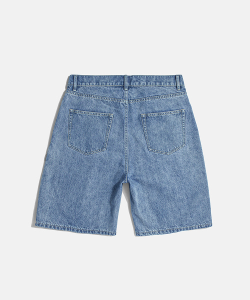 ESPIONAGE（エスピオナジ）の「Double Pleats Denim Shorts Light Indigo（その他パンツ・レディース・その他・LARGE/X-LARGE/MEDIUM）」の2枚目の写真