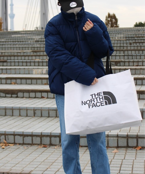 THE NORTH FACE（ザノースフェイス）の「【THE NORTH FACE/ザノースフェイス】ショッパーバッグL(SHOPPER　BAG　L）（エコバッグ/サブバッグ・レディース・ホワイト・ONESIZE）」の15枚目の写真