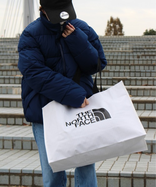 THE NORTH FACE（ザノースフェイス）の「【THE NORTH FACE/ザノースフェイス】ショッパーバッグL(SHOPPER　BAG　L）（エコバッグ/サブバッグ・レディース・ホワイト・ONESIZE）」の16枚目の写真