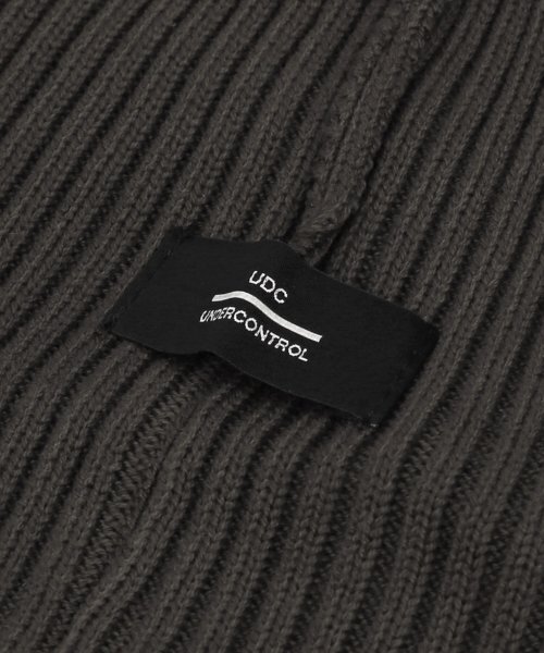 UNDERCONTROL(アンダーコントロール)の「四季用薄手ロングビーニーコットンニット男女共用ロゴビーニーハットBEANIE / SPORTS CREW / D CHARCOAL(ニットキャップ/ビーニー・メンズ・その他・FREE)」の2枚目の写真