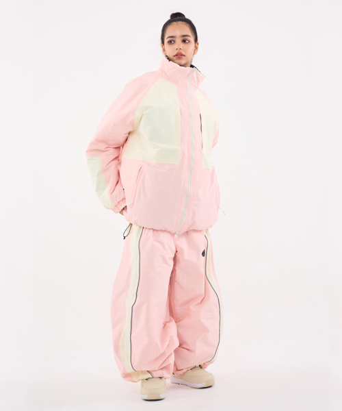 DOLL OUTERWEAR（ドラ アウターウェア）の「[DOLL x DUMDIDUM] 2526 リバーシブルティロパディングジャケット&パンツセット ベビーピンク 男女共用（セットアップ・レディース・その他・SMALL/MEDIUM/LARGE）」の5枚目の写真